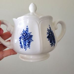 Mayhill Federalist Ironstone white and blue sugar pot with lid